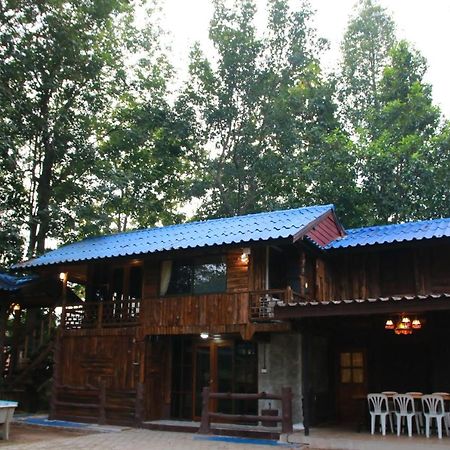Hotel Papa'S Garden Doi Saket Exteriér fotografie