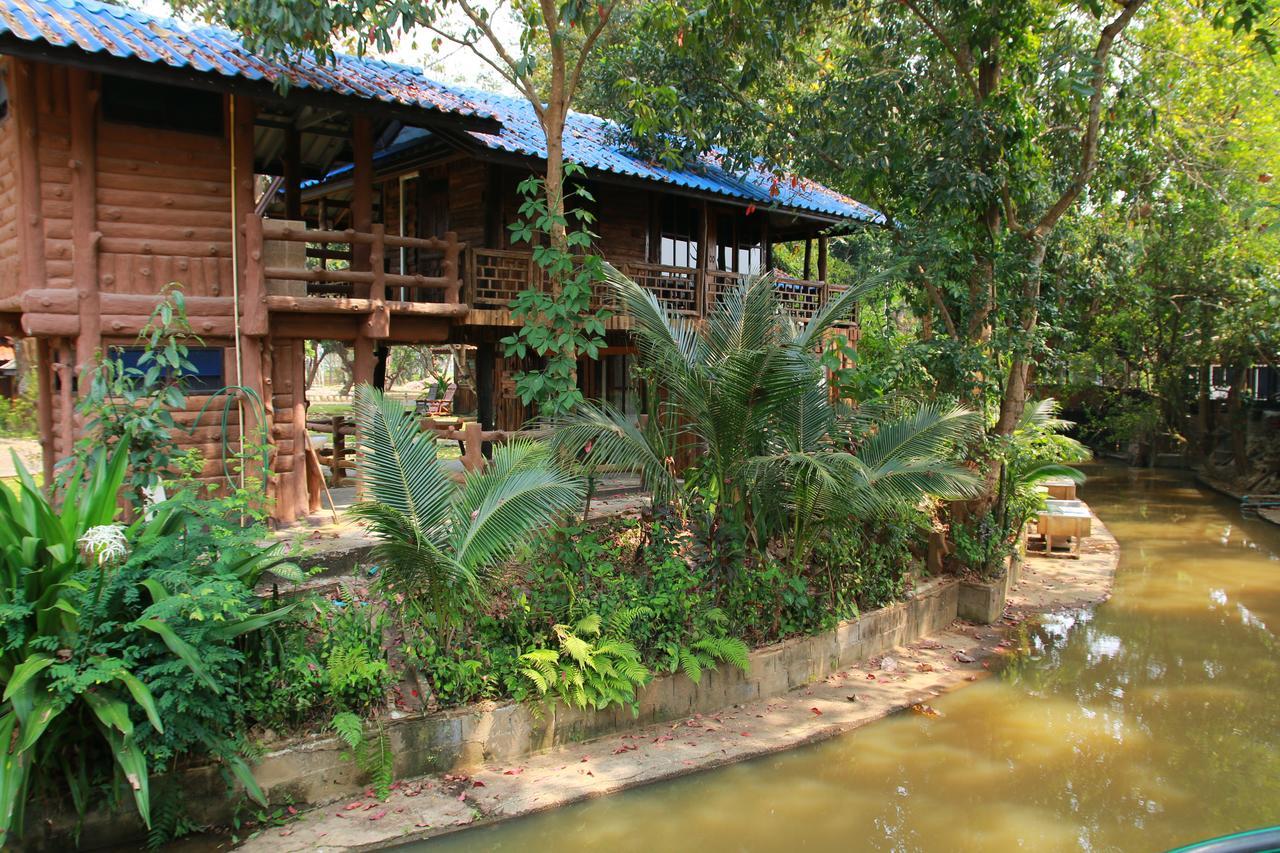 Hotel Papa'S Garden Doi Saket Exteriér fotografie